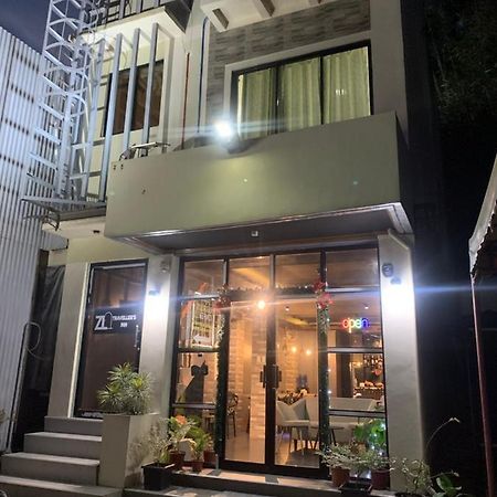 Zl Travelers Inn Batuan Bagian luar foto