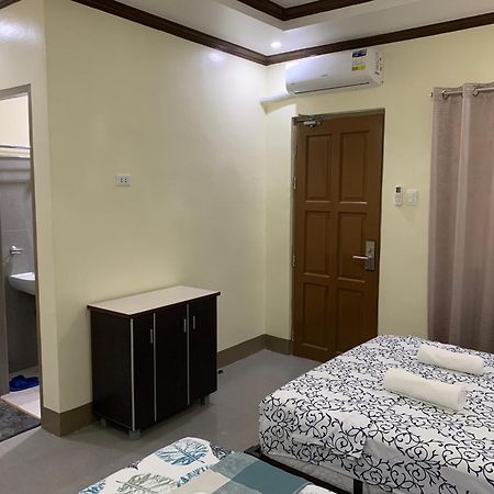 Zl Travelers Inn Batuan Bagian luar foto