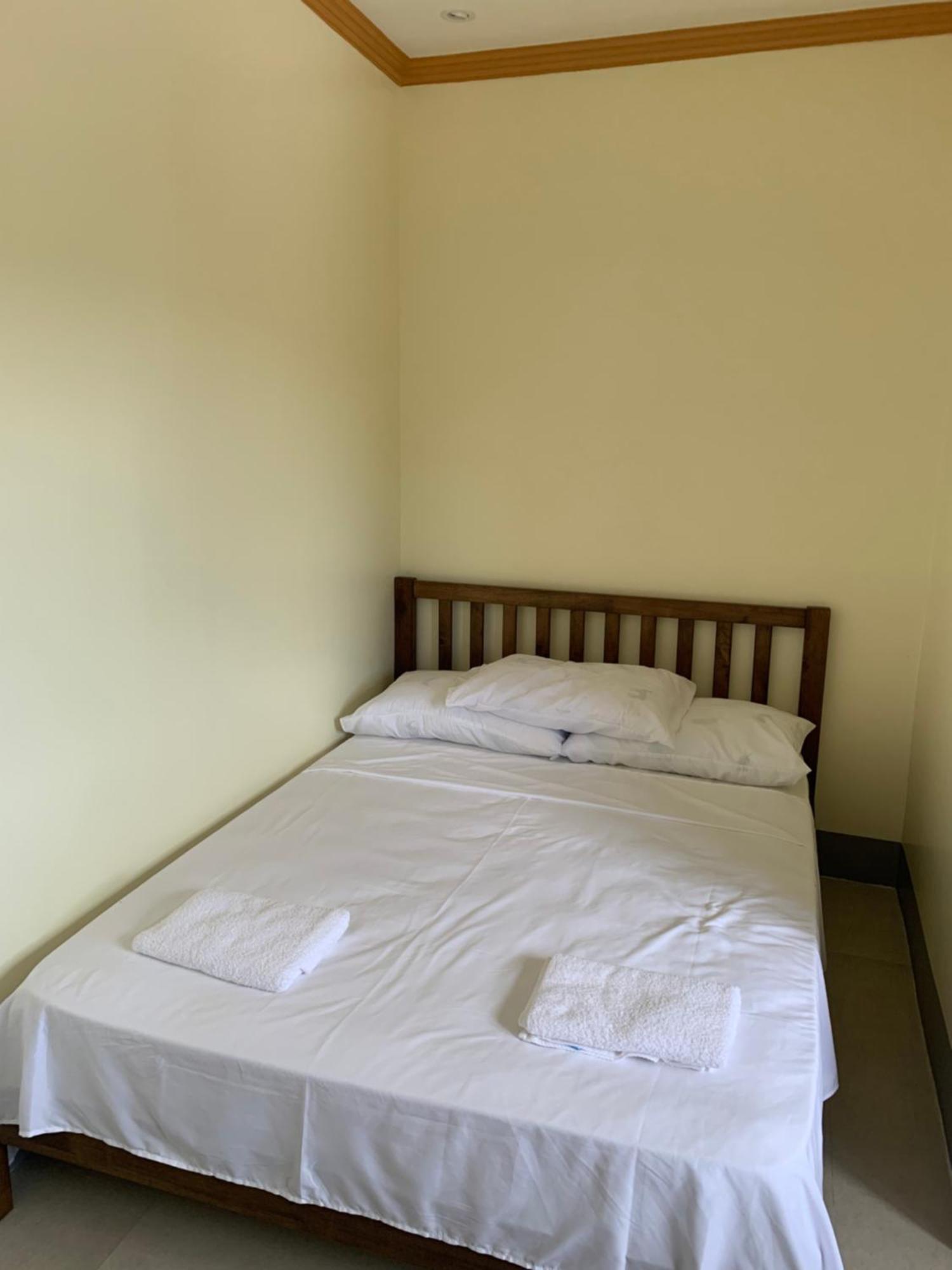 Zl Travelers Inn Batuan Bagian luar foto